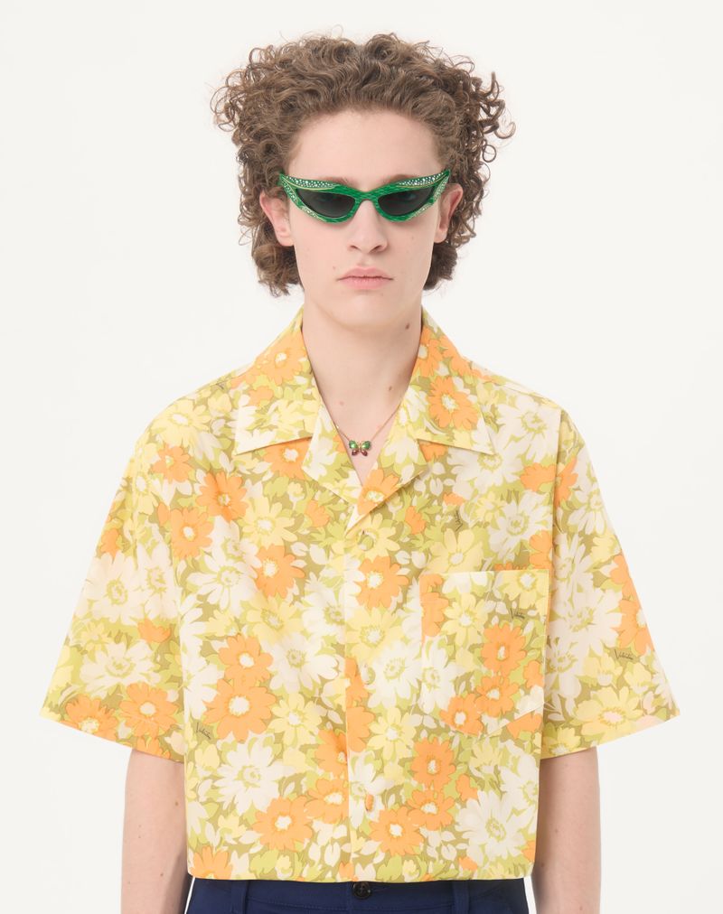 Camisa boliche Valentino em algodão com estampa floral em papel.