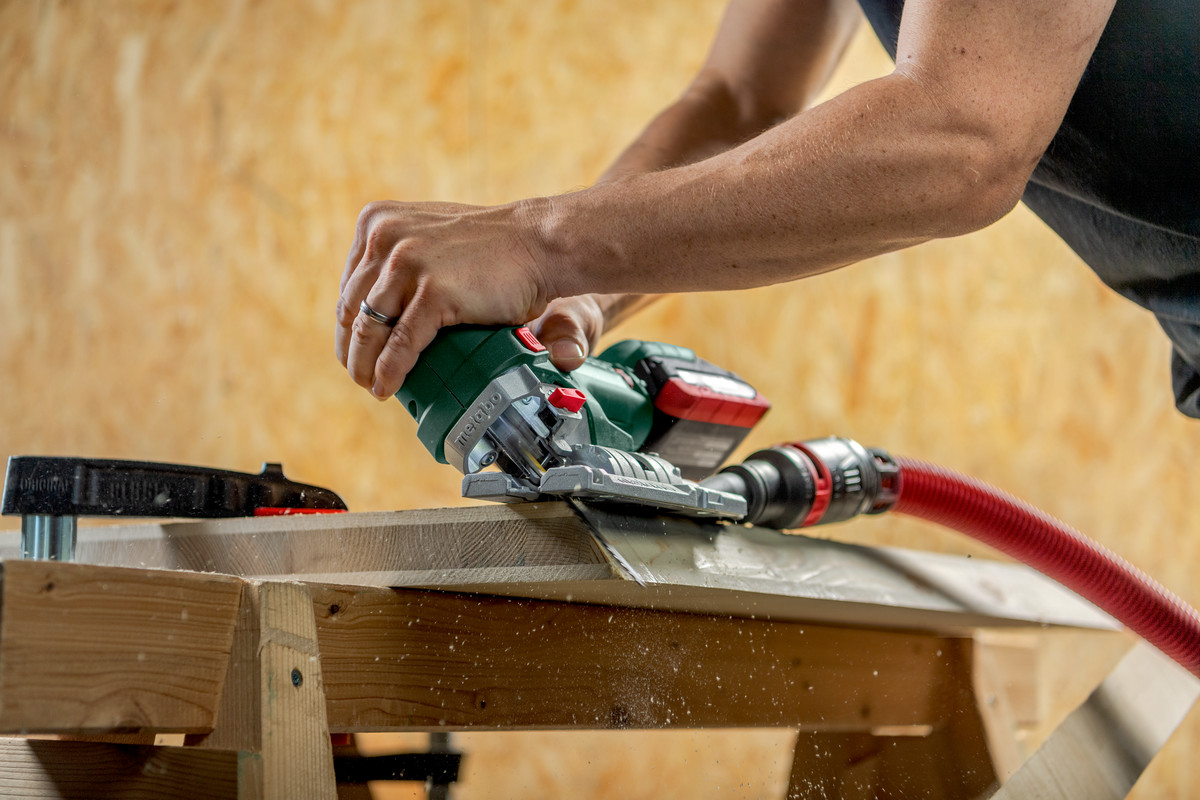 Metabo 601054840 ST 18 LT 130 BL Akumulatorska ubodna pila 18 V bez baterija i punjača u Metaboxu