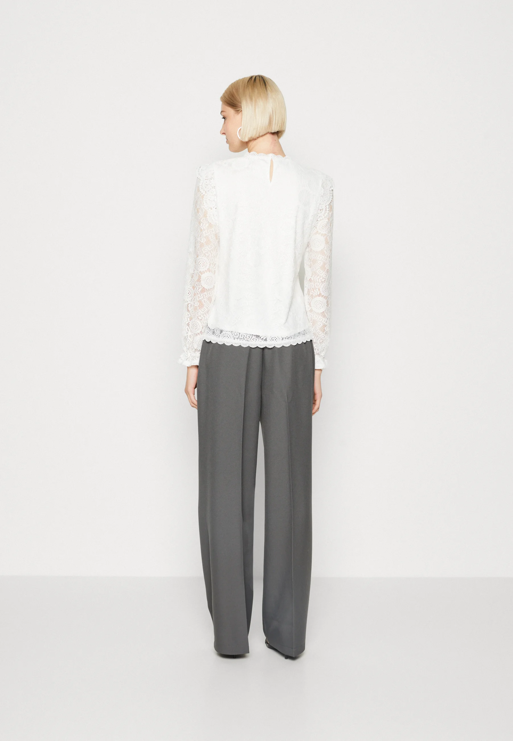 Piezas PCOLLINE - Blusa