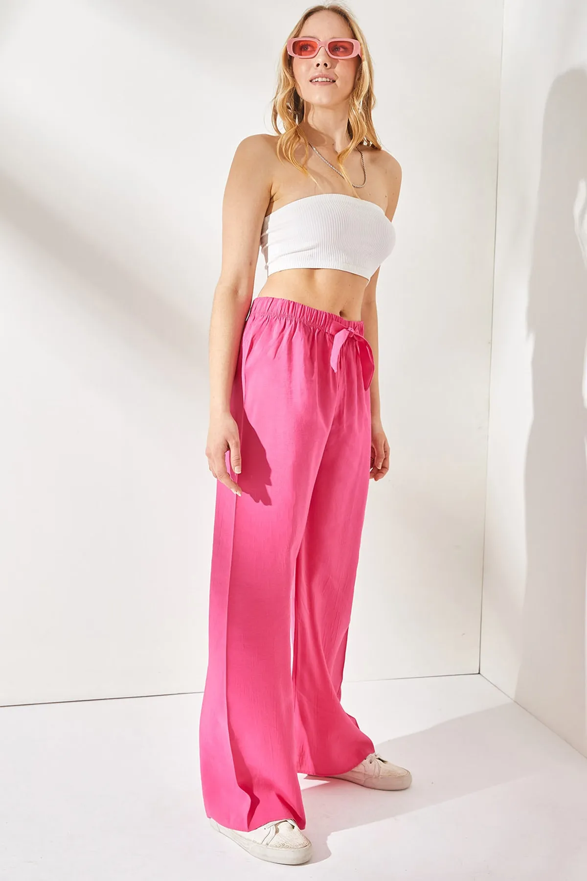 Olalook  Rosafarbene Palazzo-Ayrobin-Hose mit Gürtel und elastischem Bund für Damen PNT-19000200