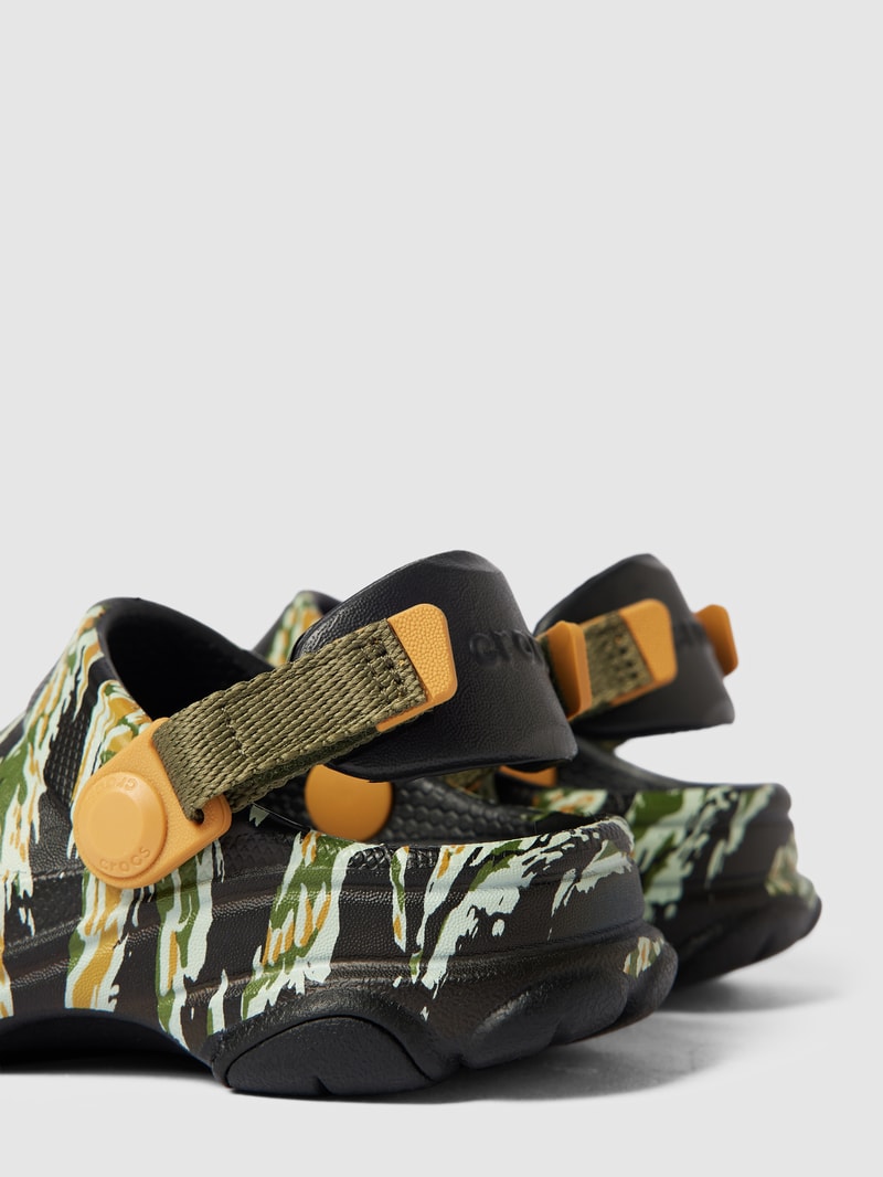 Sandale mit Camouflage-Muster Modell 'All Terrain' in khaki