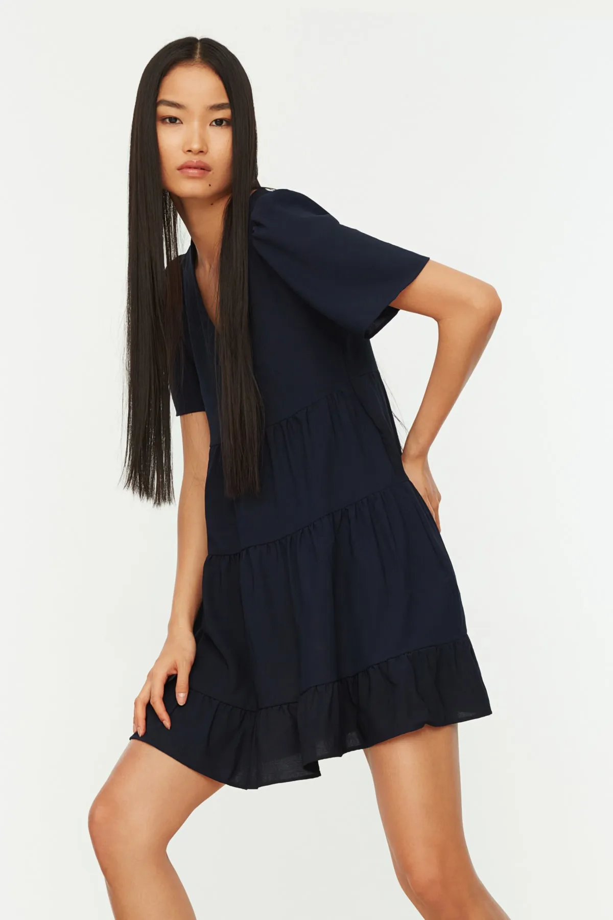 Trendyol Collection  Marineblaues Mini-Webkleid mit weitem Schnitt TWOSS20EL0400