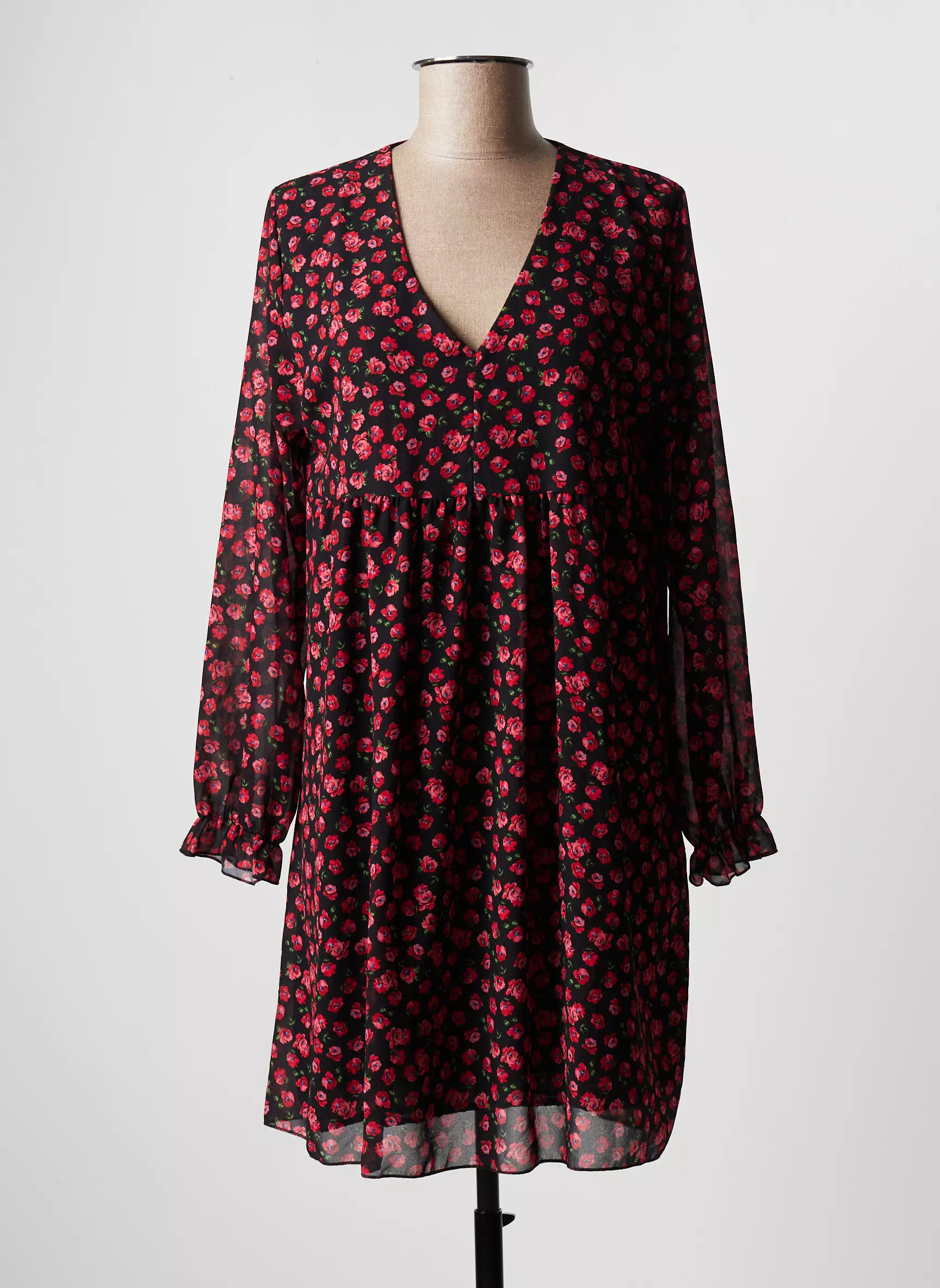Hailys Robes Courtes Femme couleur noir