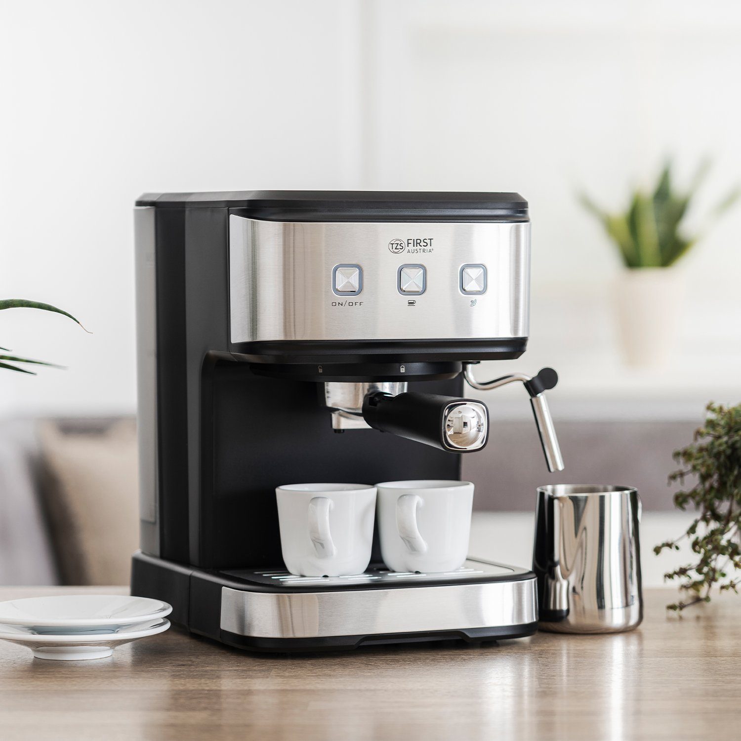 TZS FIRST AUSTRIA Siebträgermaschine Espresso Siebträgermaschine, elektrisch, mit Milchschäumer, Edelstahl, tauglich für Pads, 1,5 L Wassertank, inkl. 2in1 Messlöffel und Tamper