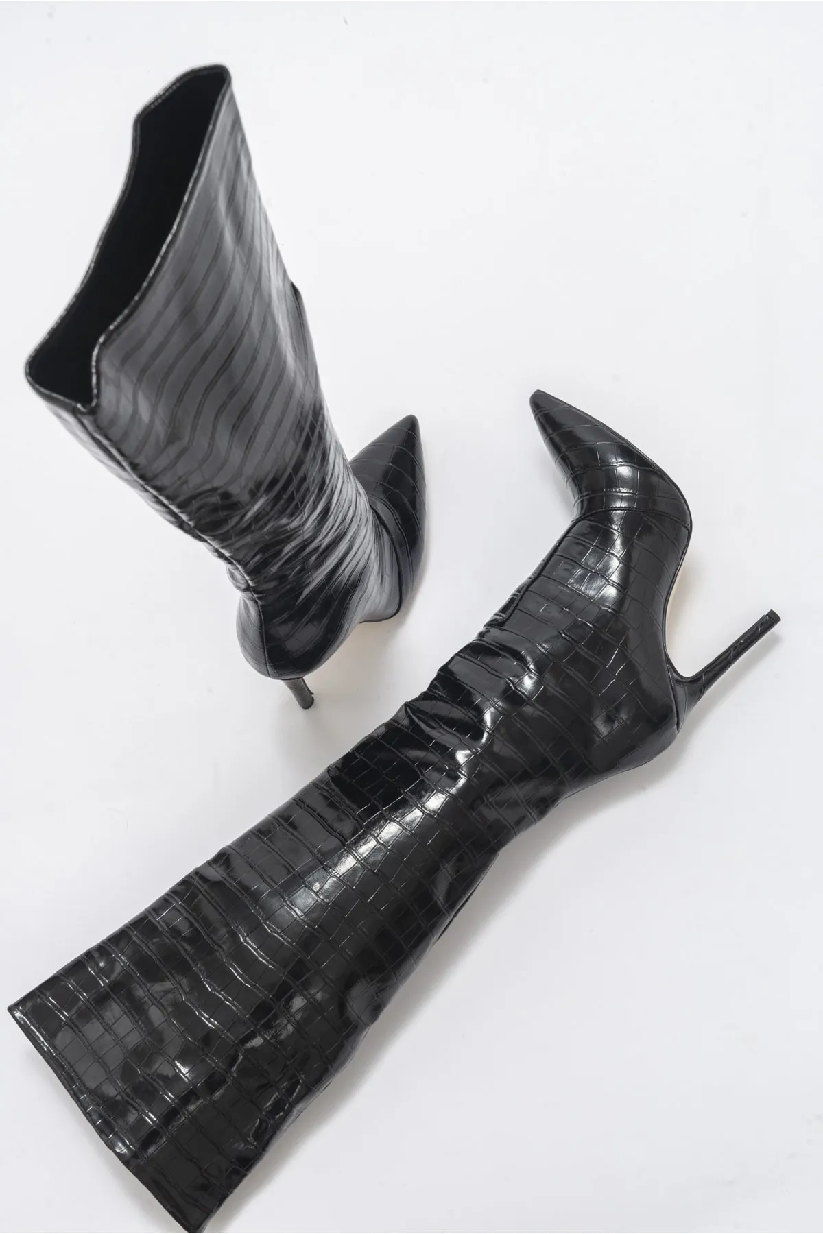 LuviShoes  Marineblaue, schwarz bedruckte Damenstiefel mit Absatz