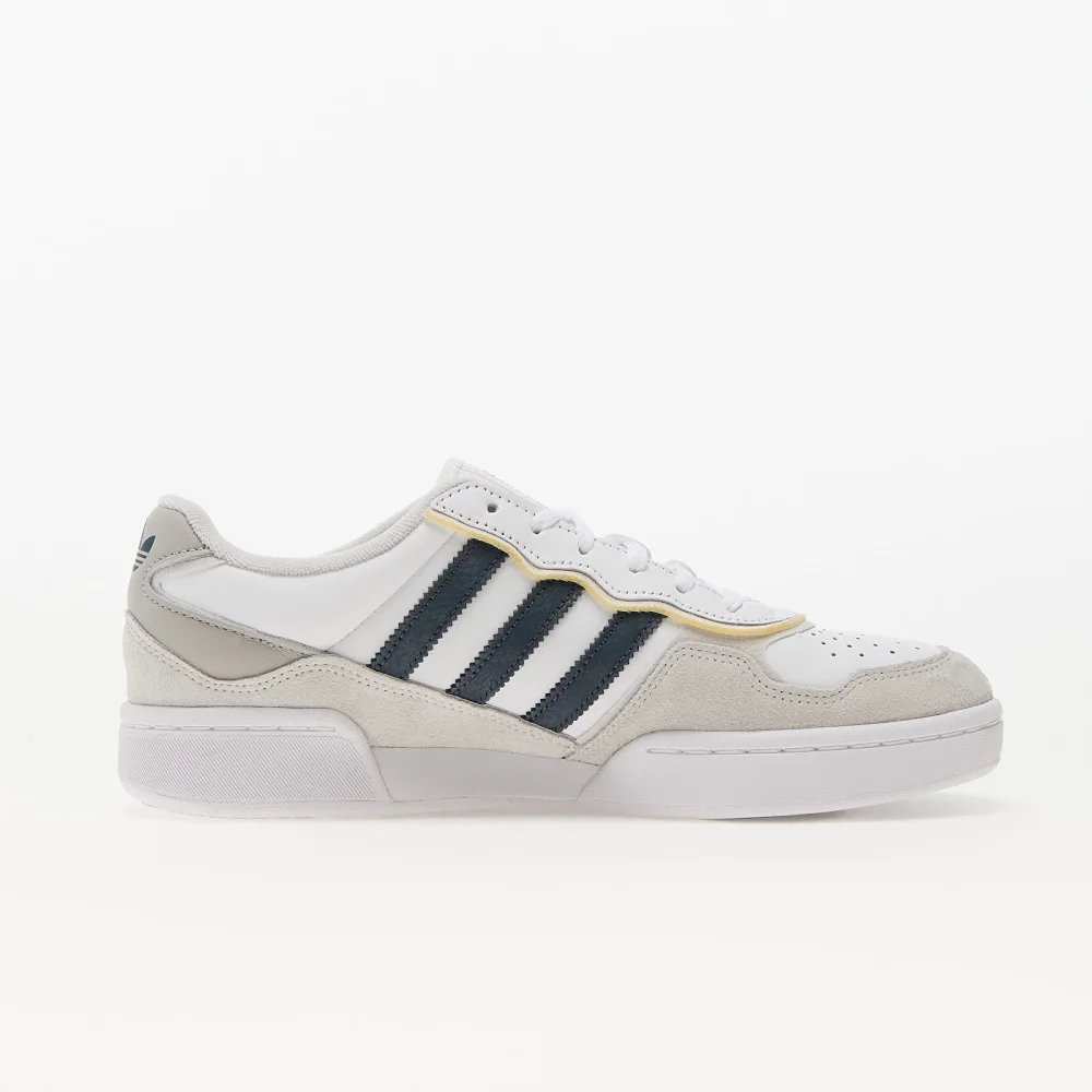adidas Courtic GX4366 / weiss