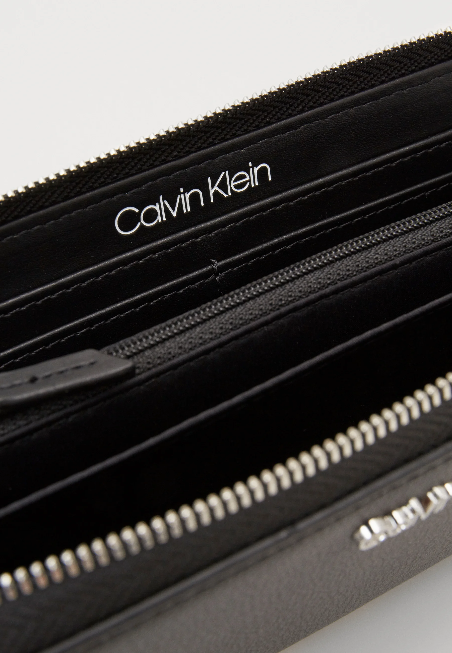 Calvin Klein MUST WALLET - Cartera