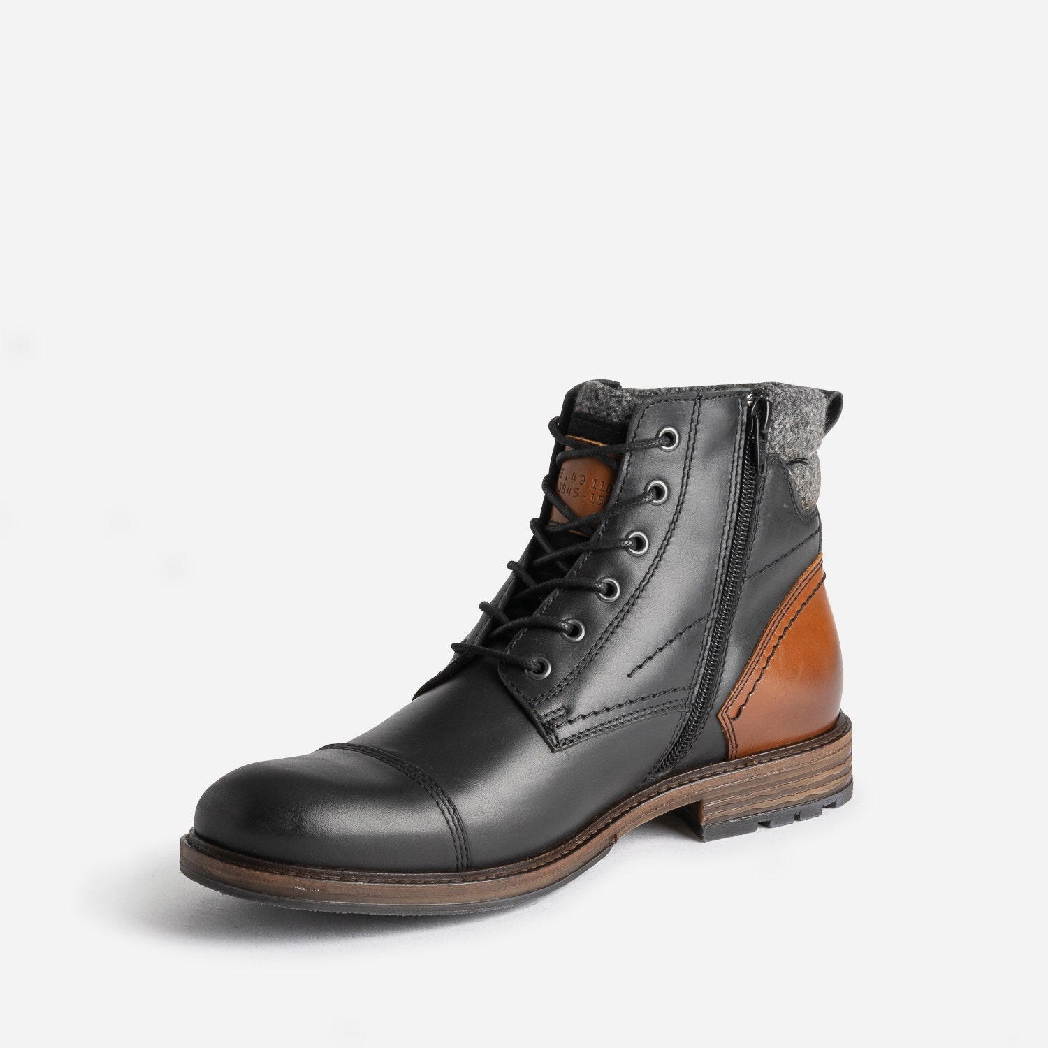 Boots à lacet noir et cognac en cuir