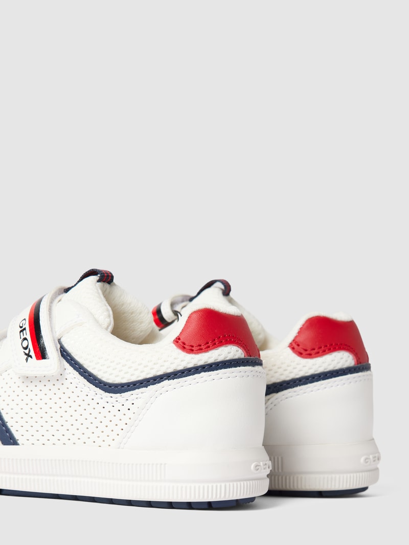 Sneaker mit Klettverschluss in weiß