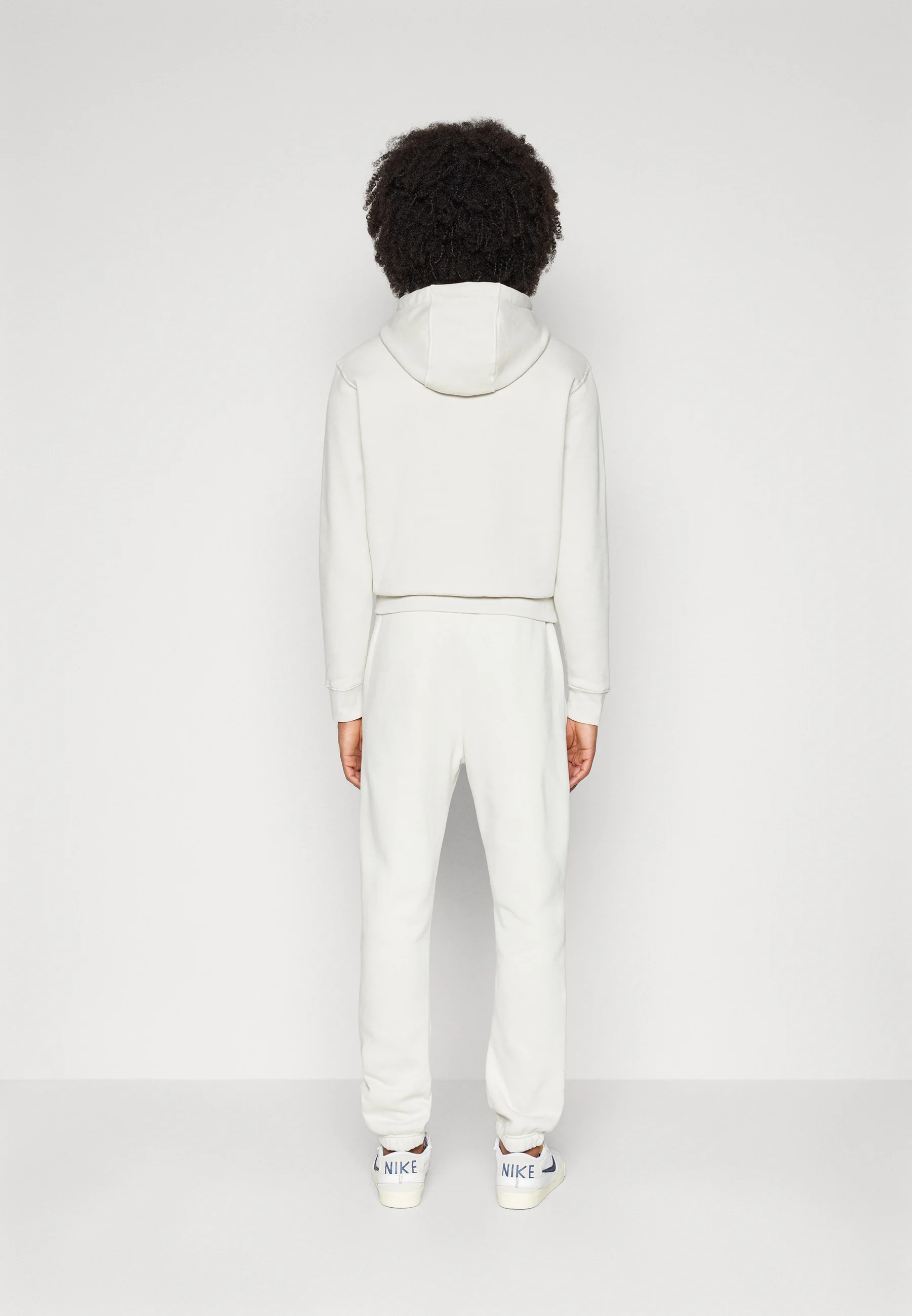 Nike Sportswear CLUB PANT - Pantalones deportivos