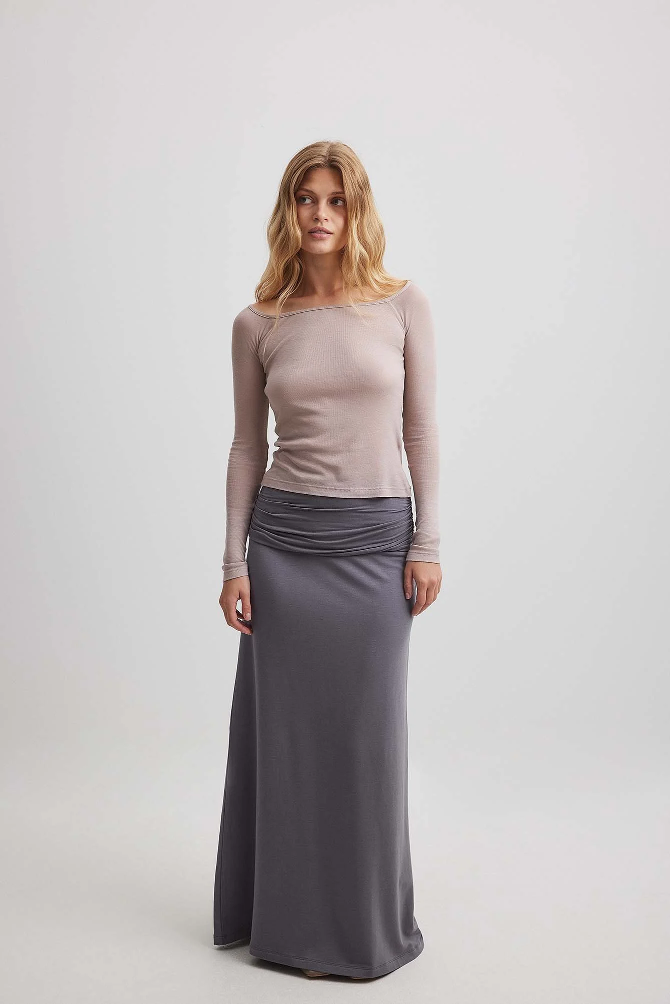 Maxirock mit gefalteter Taille