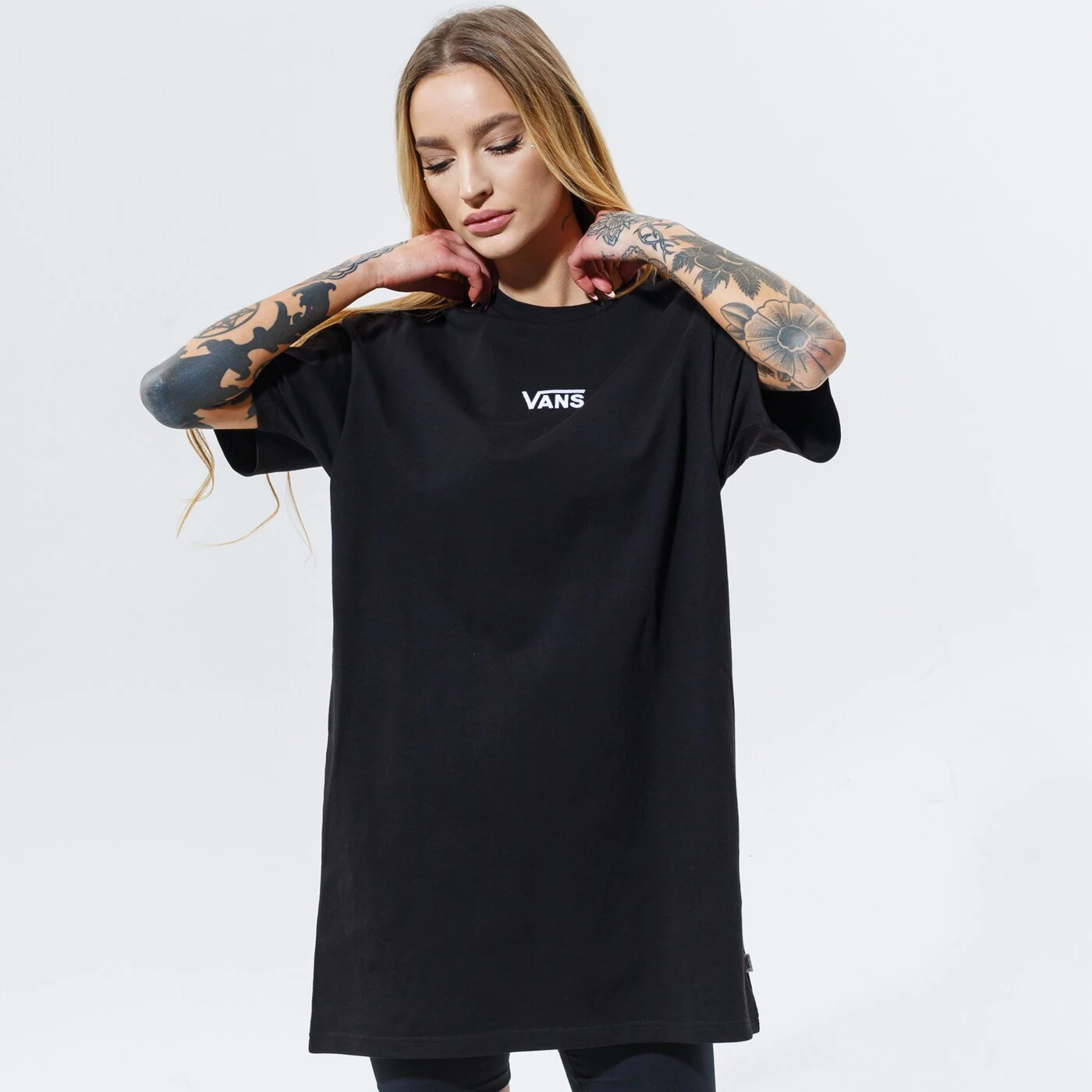 VANS KLEID WM CENTER VEE TEE TRAININGSANZUGS BLACK Schwarz