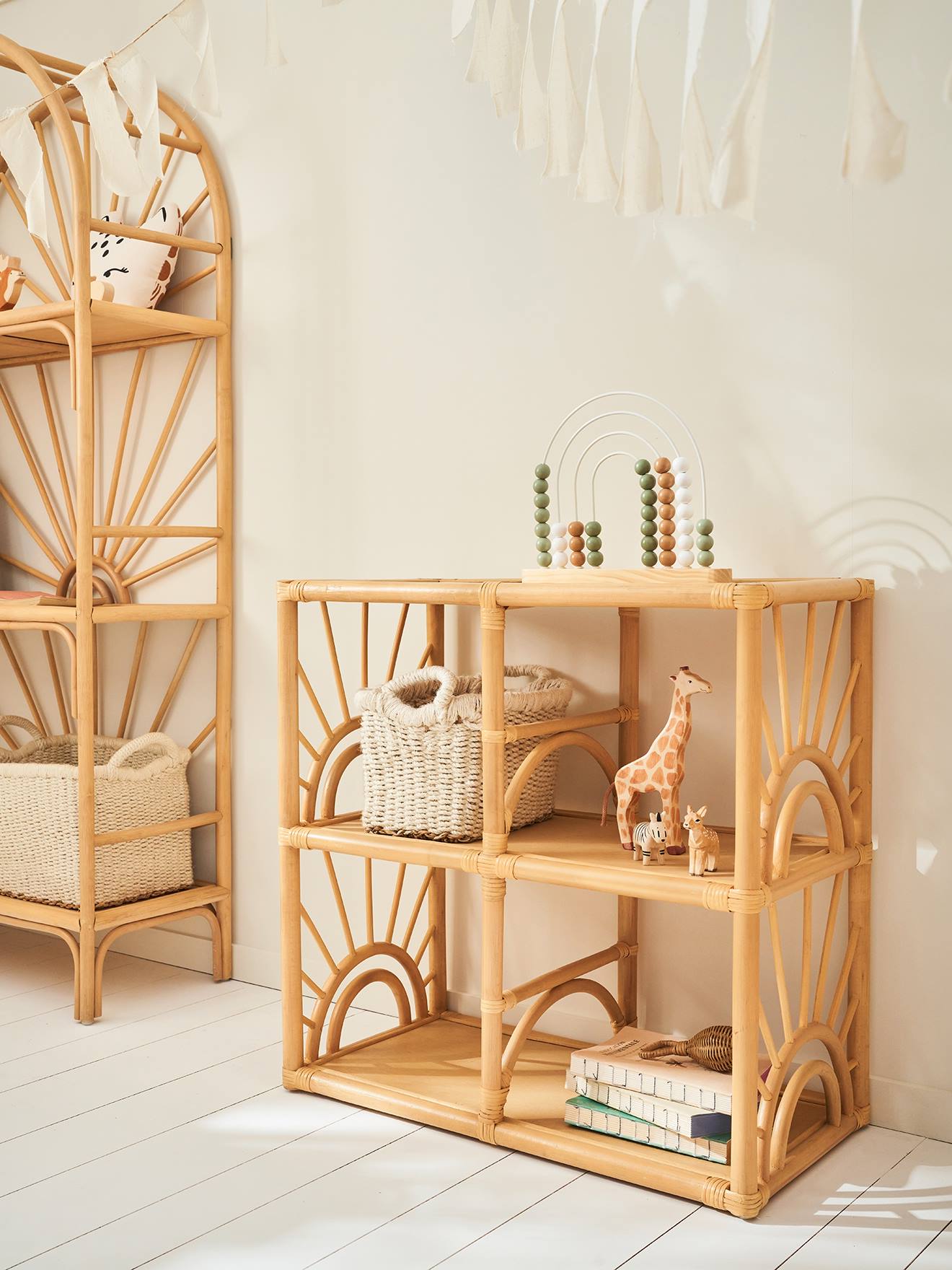 Vertbaudet Kinderzimmer Regal SONNE aus Rattan, 4 Fächer - natur
