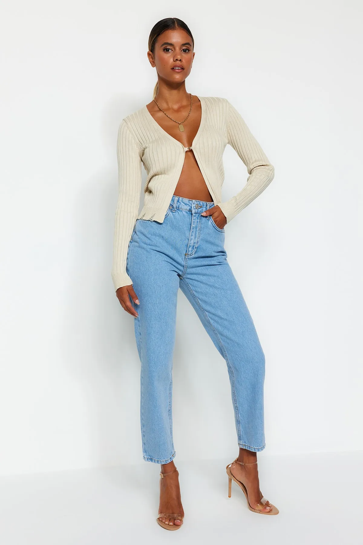 Trendyol Collection  Blaue High-Bel-Mom-Jeans TWOSS20JE0108
