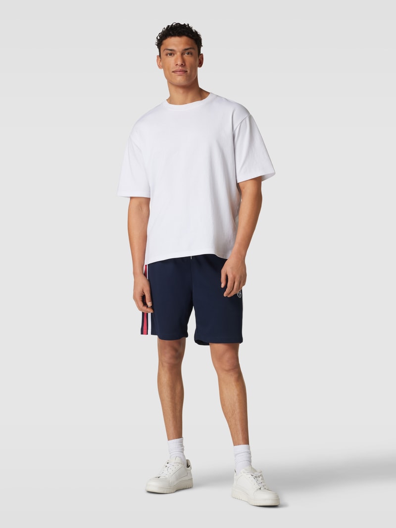 Sweatshorts mit Label-Stitching Modell 'DAMARINDO' in marineblau