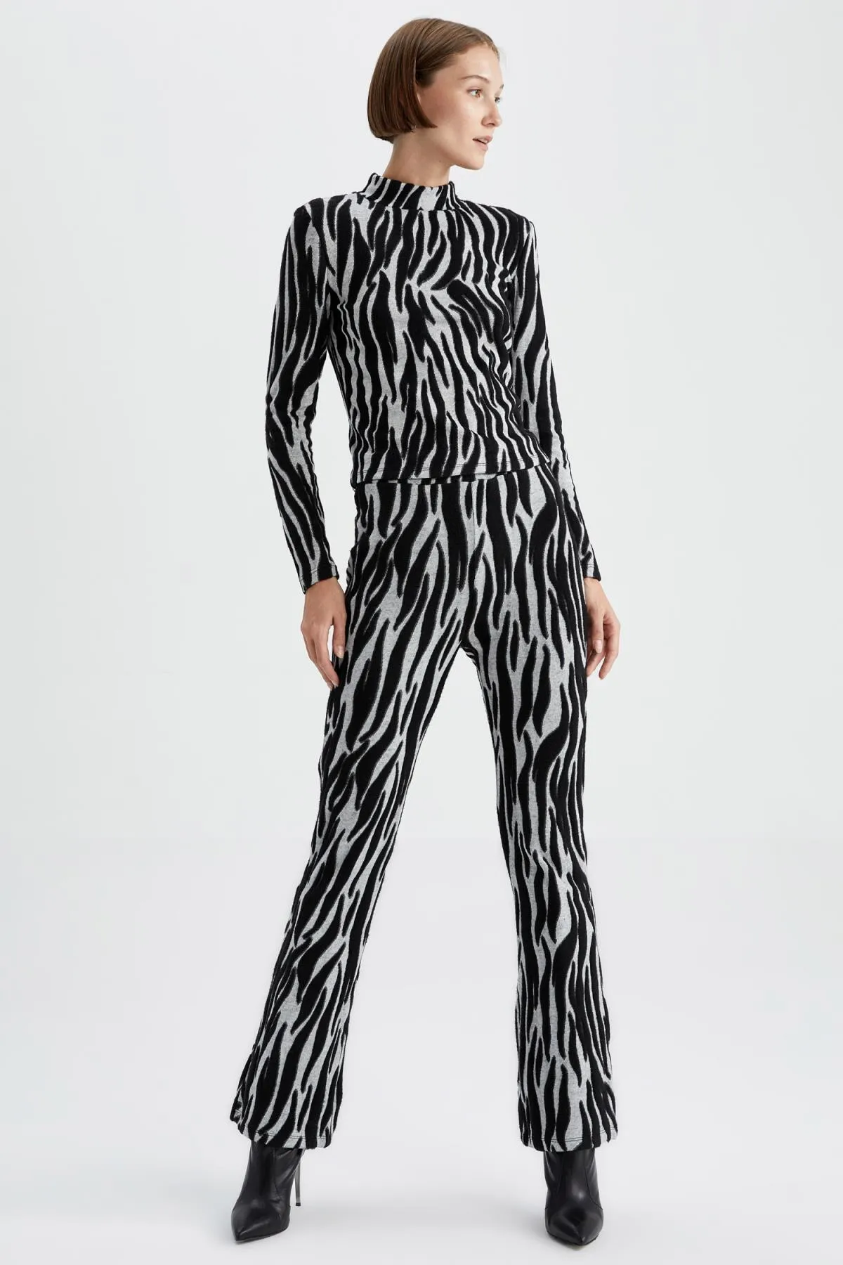 DeFacto  Hose mit Zebramuster Z7765az22au
