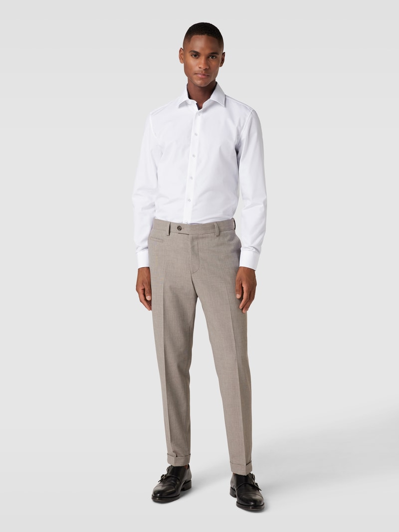 Slim Fit Business-Hemd mit Kentkragen in weiß