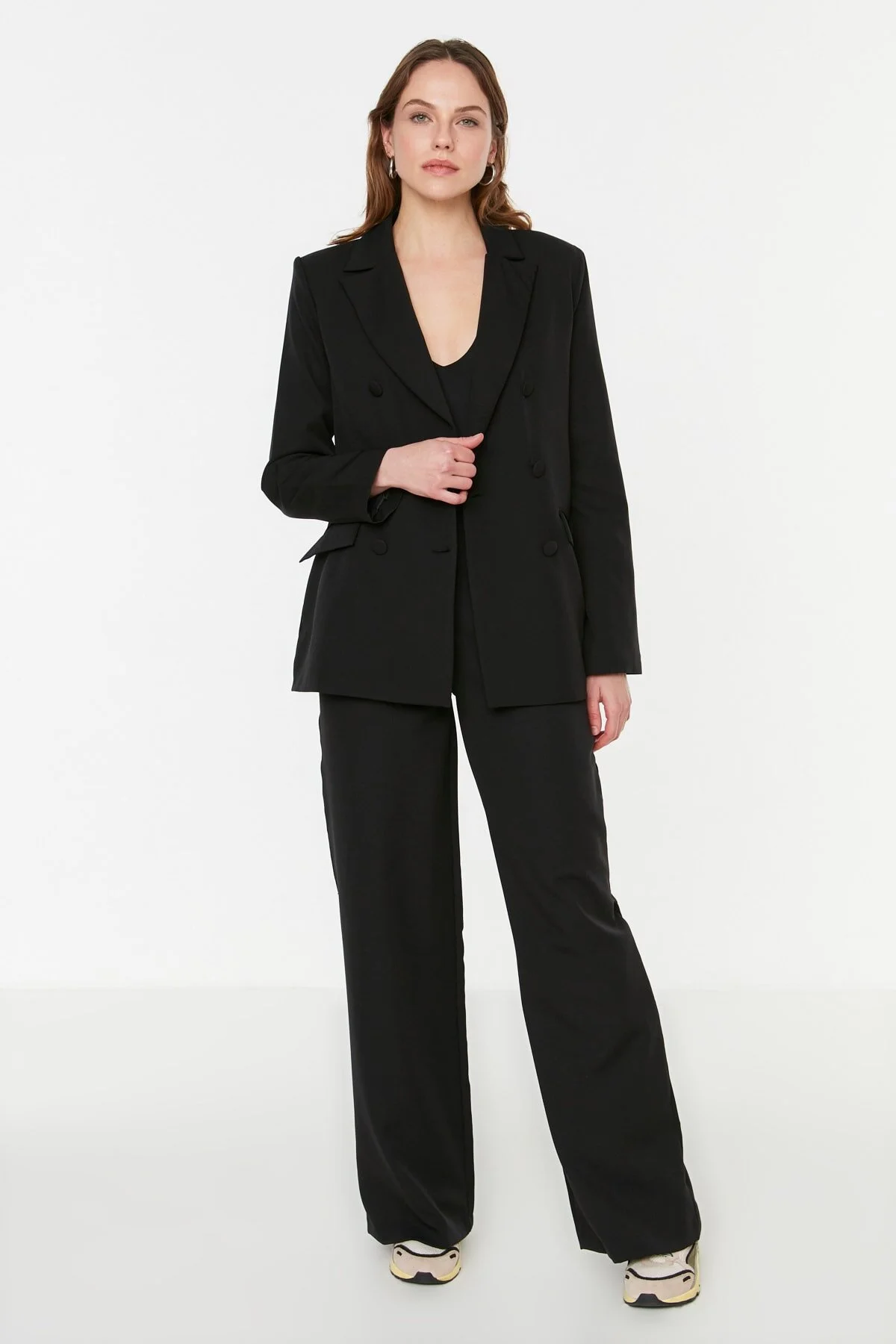 Trendyol Collection  Schwarze, gefütterte, gewebte Blazerjacke TWOSS21CE0137