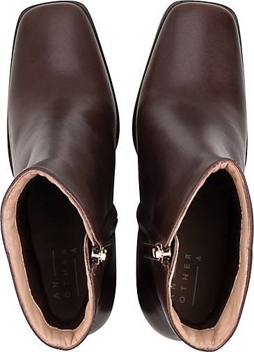 Another A Stiefelette
