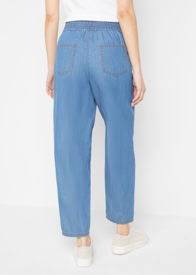 Knöchelfreie Schlupfjeans aus leichtem Denim mit High-Waist-Bequembund aus Bio-Baumwolle