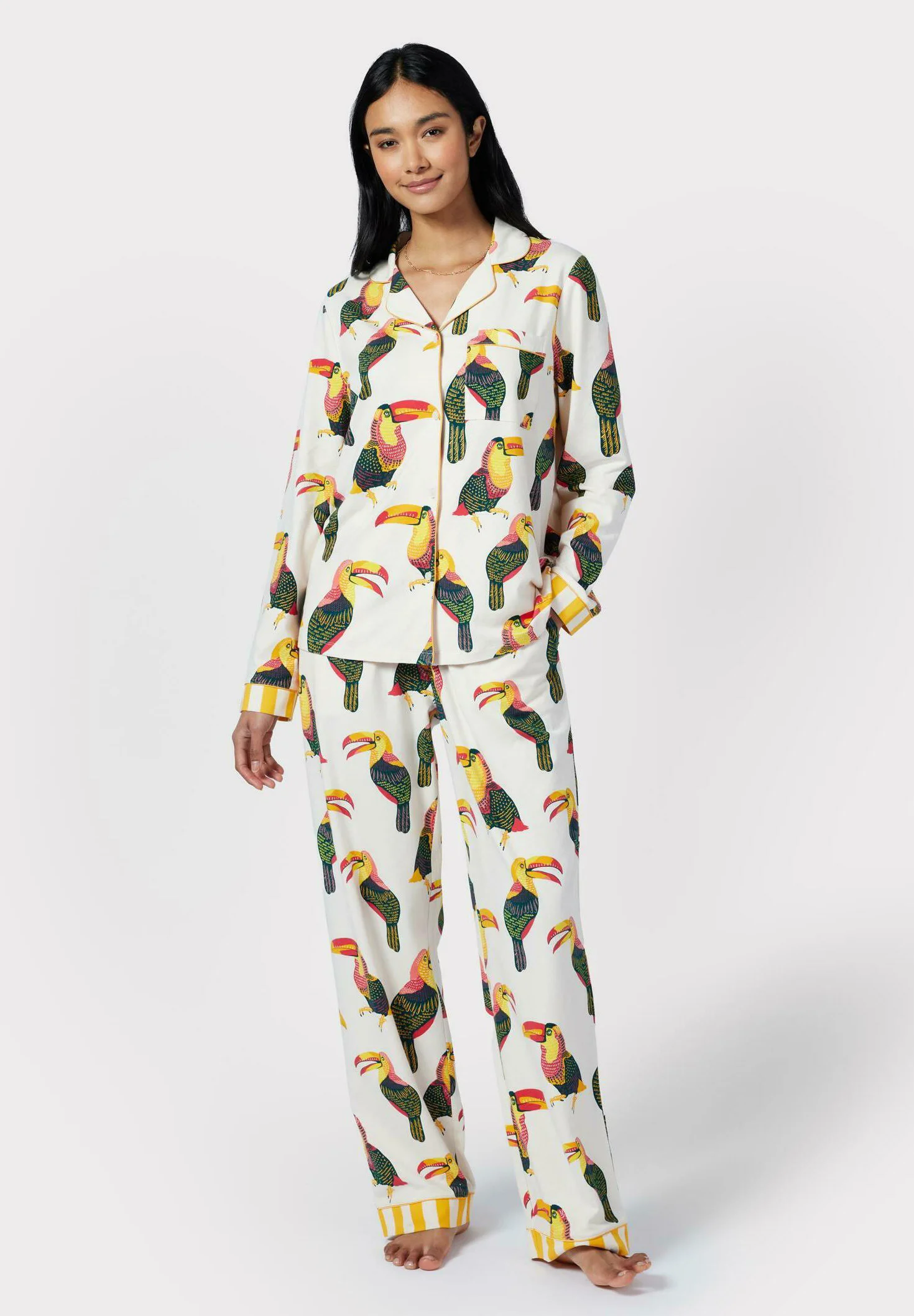 Pijama con estampado de tucán de Chelsea Peers