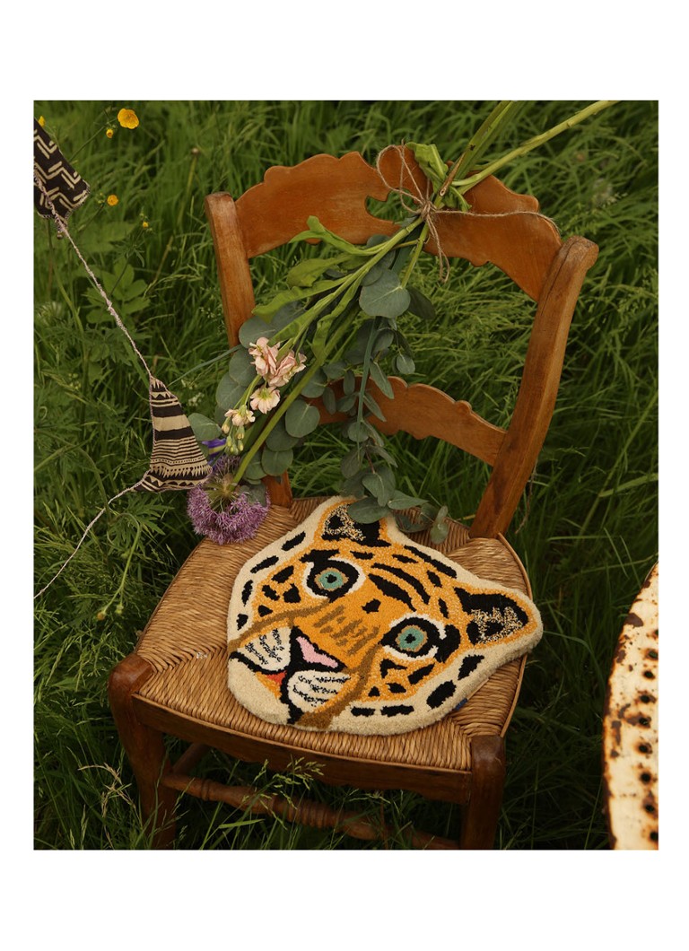 Doing Goods Cloudy Tiger Head fotteppe 32 x 30 cm