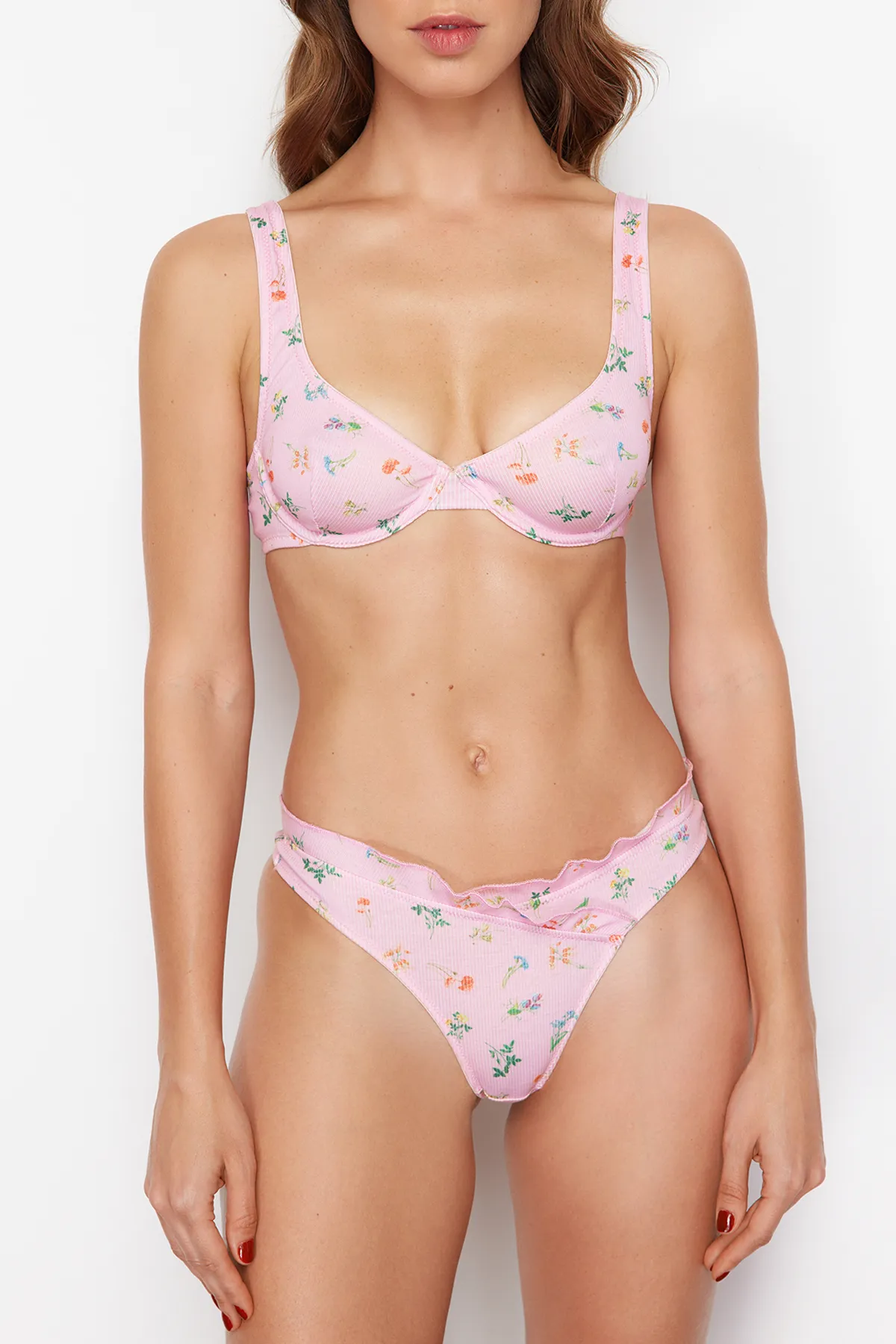 Trendyol Collection  Gestricktes Dessous-Set ohne Kappe und Blumenmuster in Rosa THMSS24CC00032
