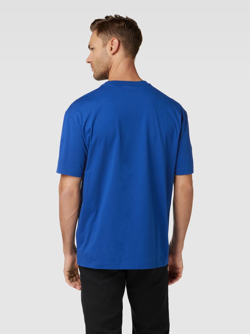 T-Shirt mit Label-Details in royalblau