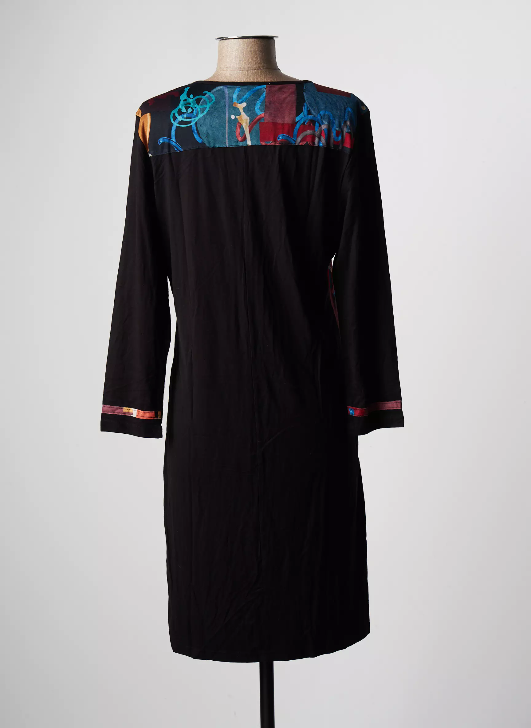 Figure Libre Robes Mi Longues Femme couleur noir