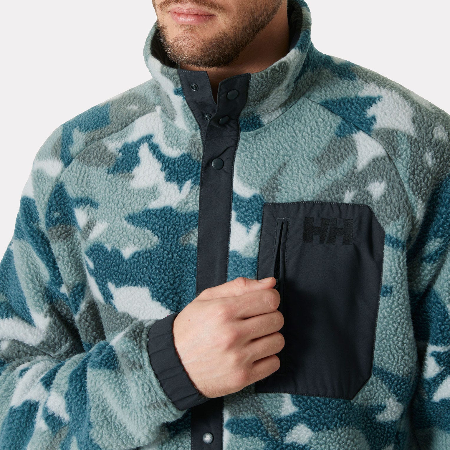 Men's Panorama Printed Pile Snap