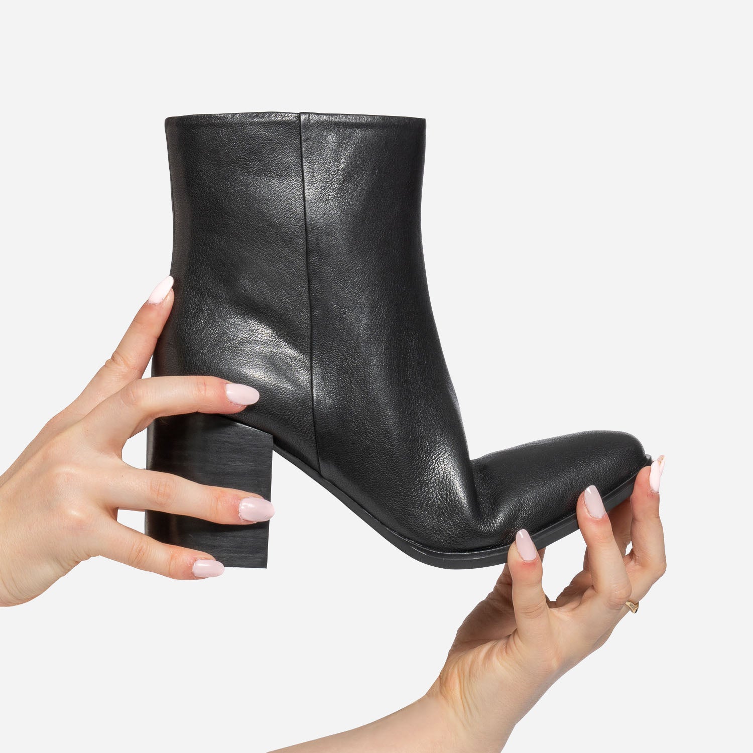 Boots noir en cuir à talon