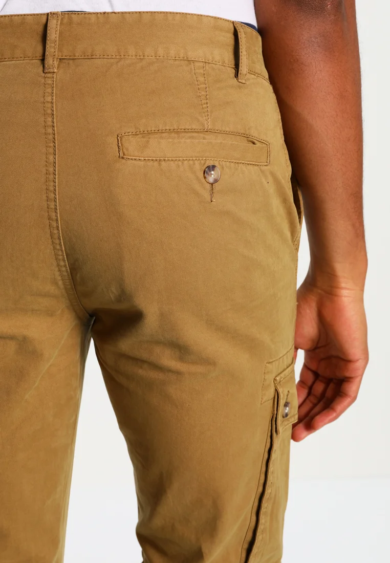 Pantalones cargo Pier One