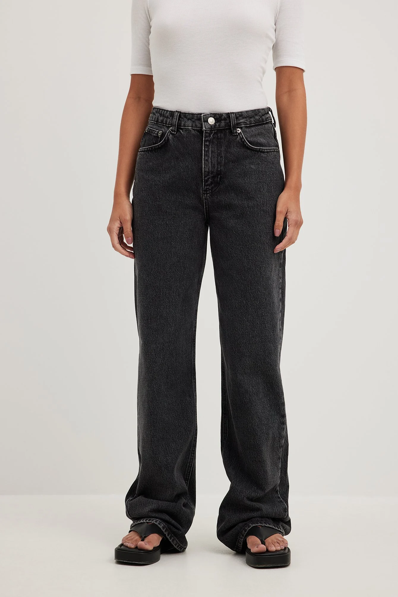 Lockere Jeans mit mittlerer Taille