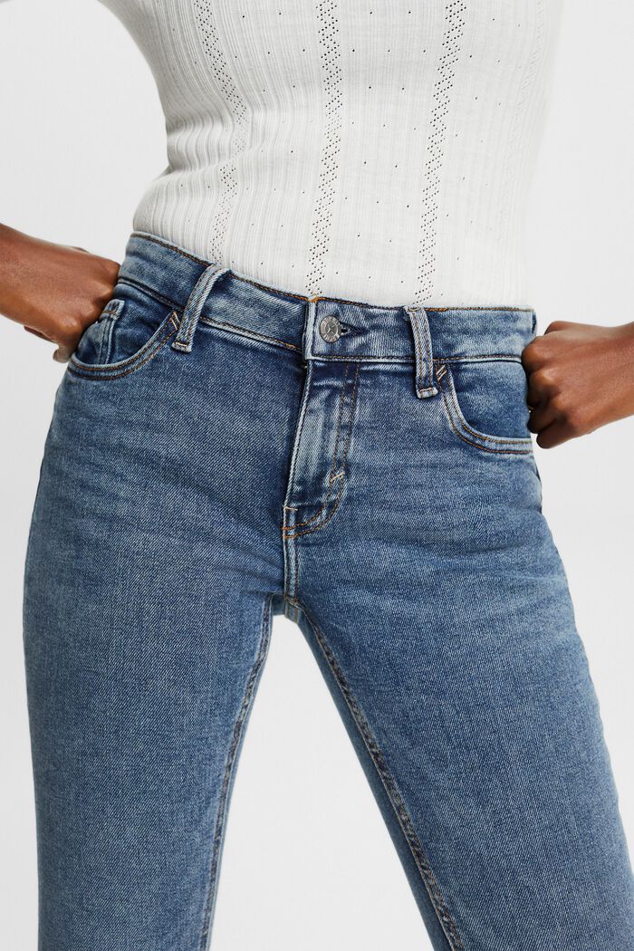 Recycelt: Skinny Stretchjeans mit mittelhohem Bund