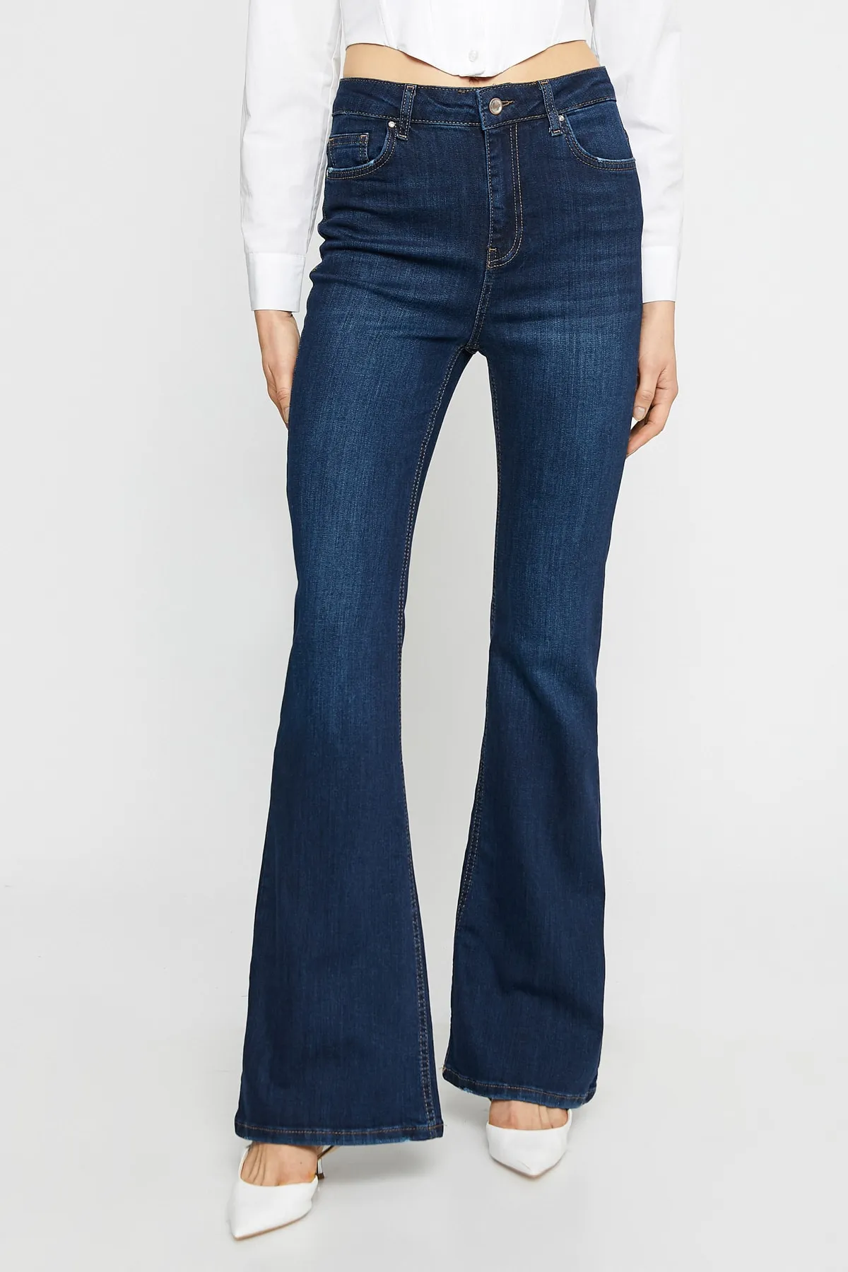 Koton  Dunkle Indigo-Jeans für Damen 3SAL40072MD