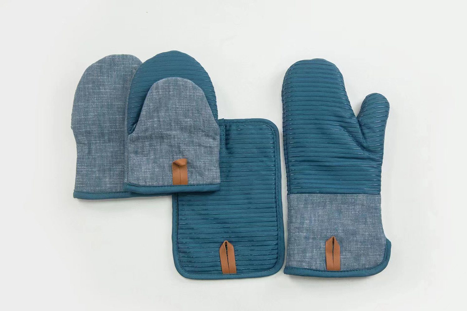 SCOKIT Topfhandschuhe Hitzebeständig Topflappen Set 4 Stück, (Baumwolle Backofenhandschuhe mit Anti-Rutsch Silikon Gestreift), Topflappen Handschuh für Kochen Backen