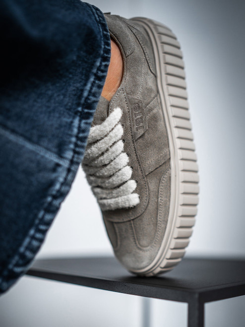 Sneaker-16634990034 Kennel & Schmenger