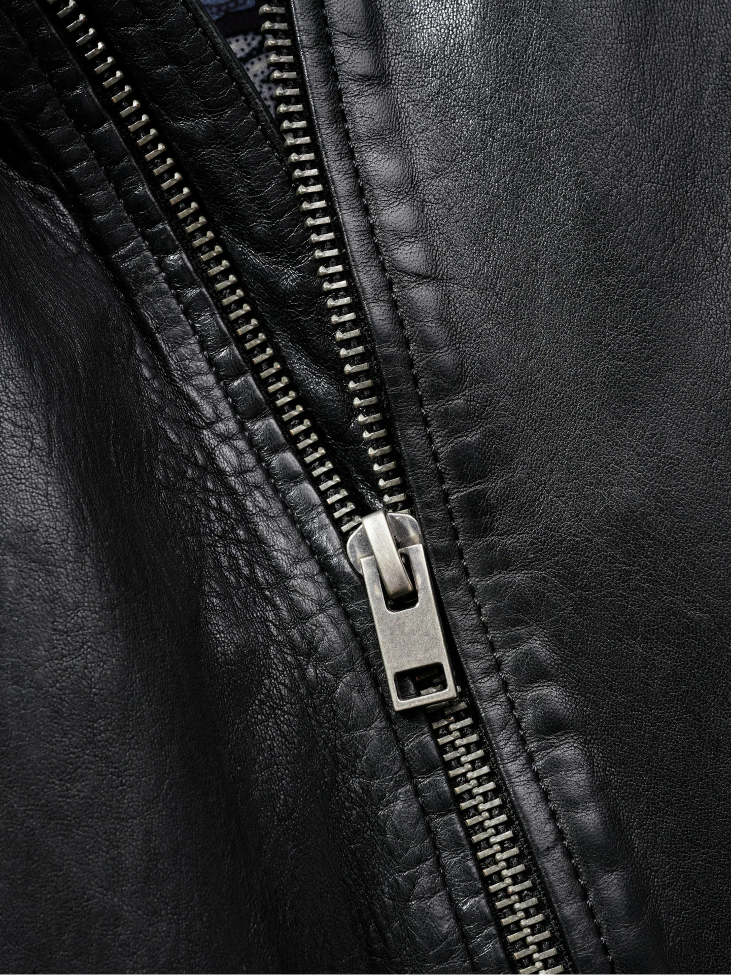 Regelbruch-Lederjacke