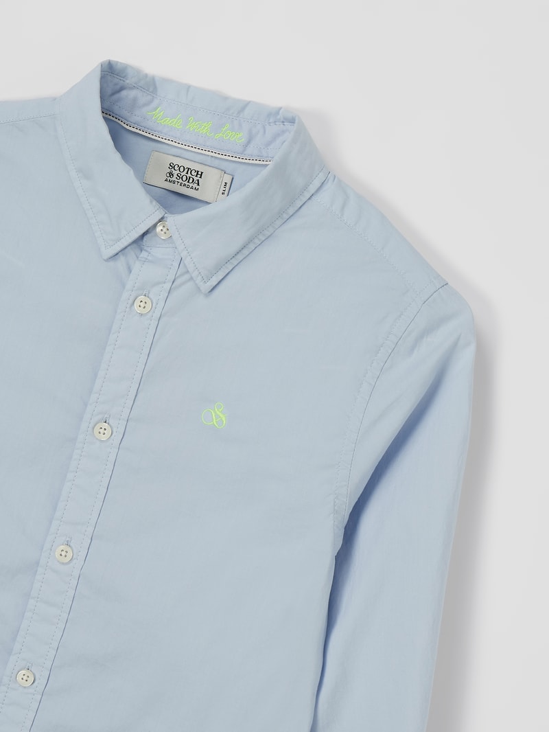 Slim Fit Hemd aus Baumwolle in hellblau