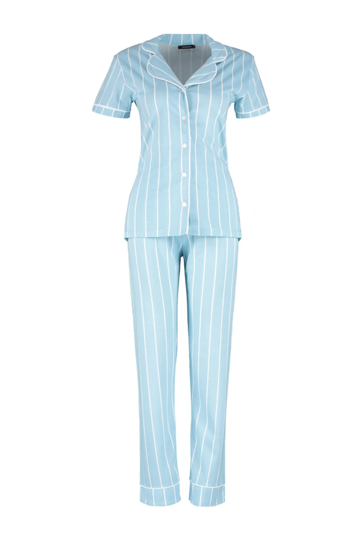 Trendyol Collection  Hellblaues Pyjama-Set aus gestrickter Baumwolle mit gestreiften Paspeln und detailliertem Schlafband THMSS21PT1225