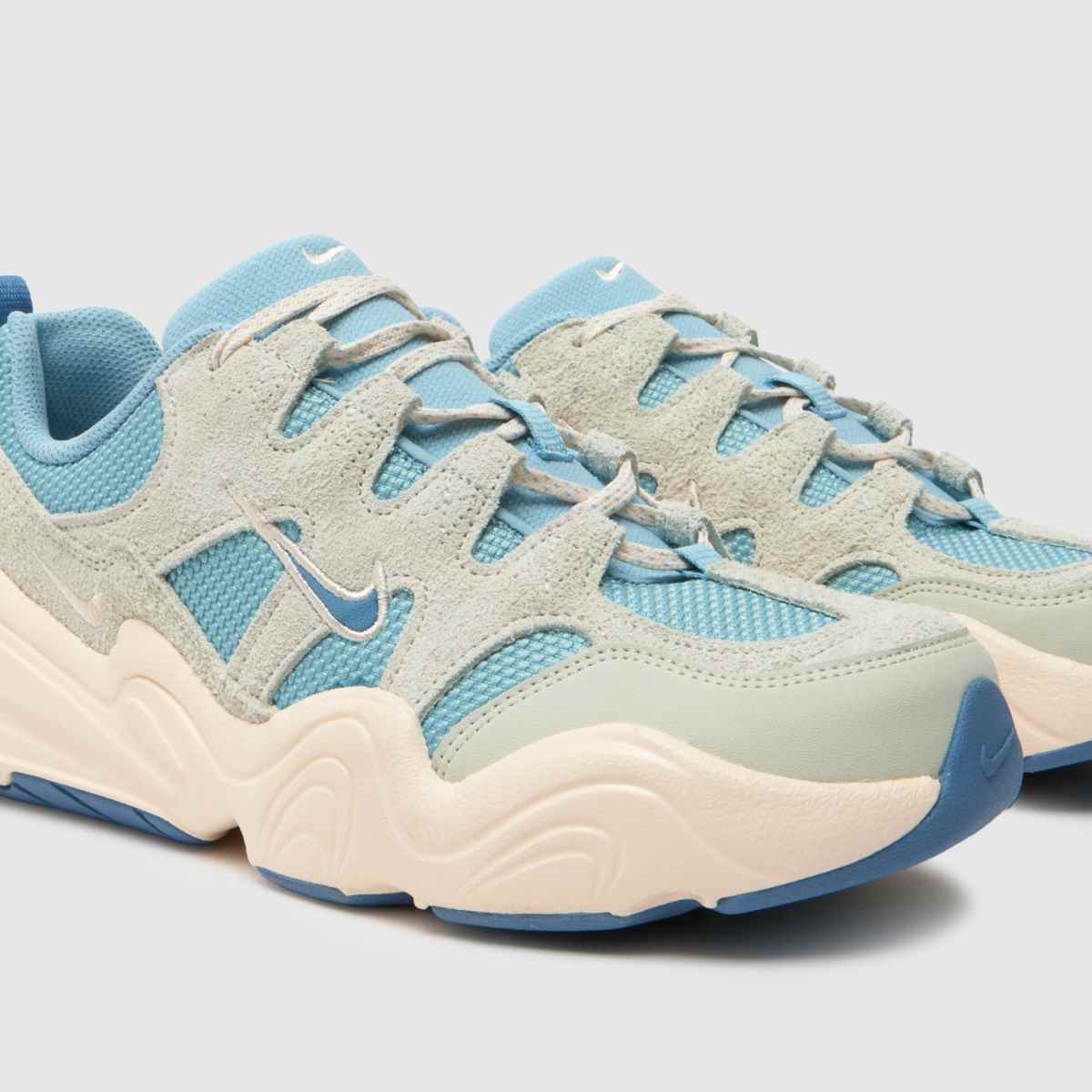 Nike Tech Hera – Ljusblå träningsskor