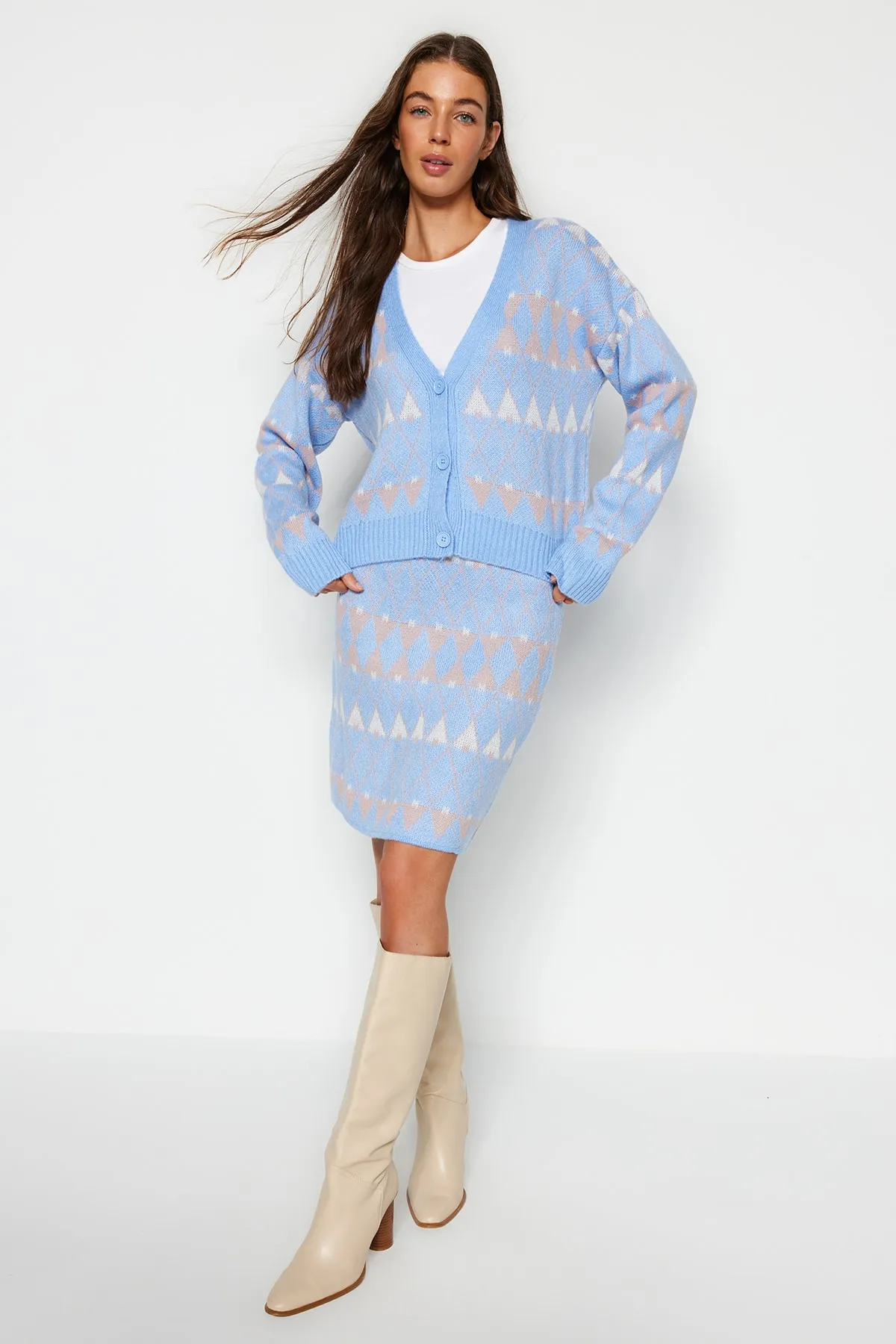 Trendyol Collection  Blaues, weit geschnittenes Strickoberteil und -unterteil-Set mit Muster TWOAW24AU00055