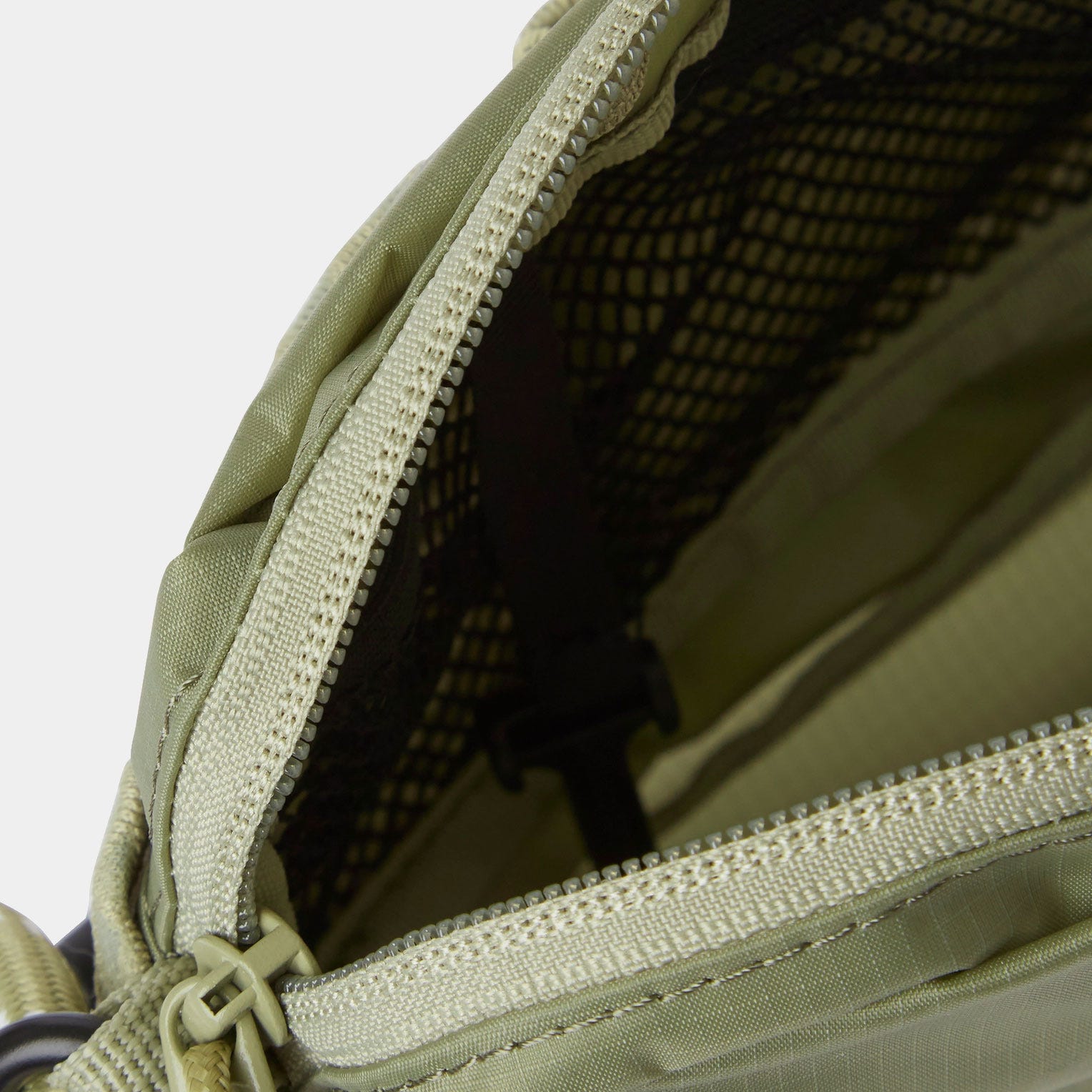 Wanderer Shoulder Bag