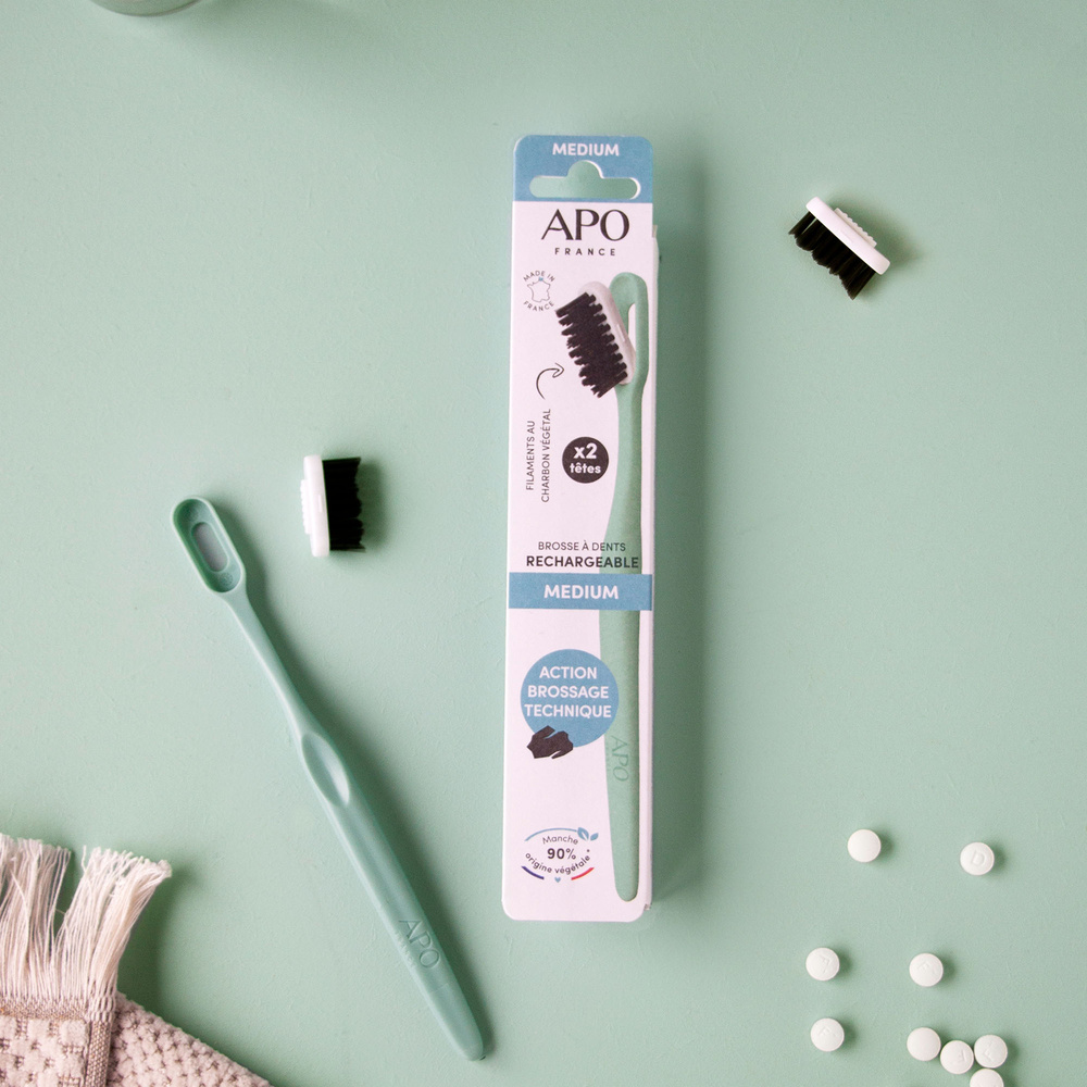 APO France BROSSE À DENTS RECHARGEABLE : 1 MANCHE + 2 TÊTES MEDIUM Brosse à Dents