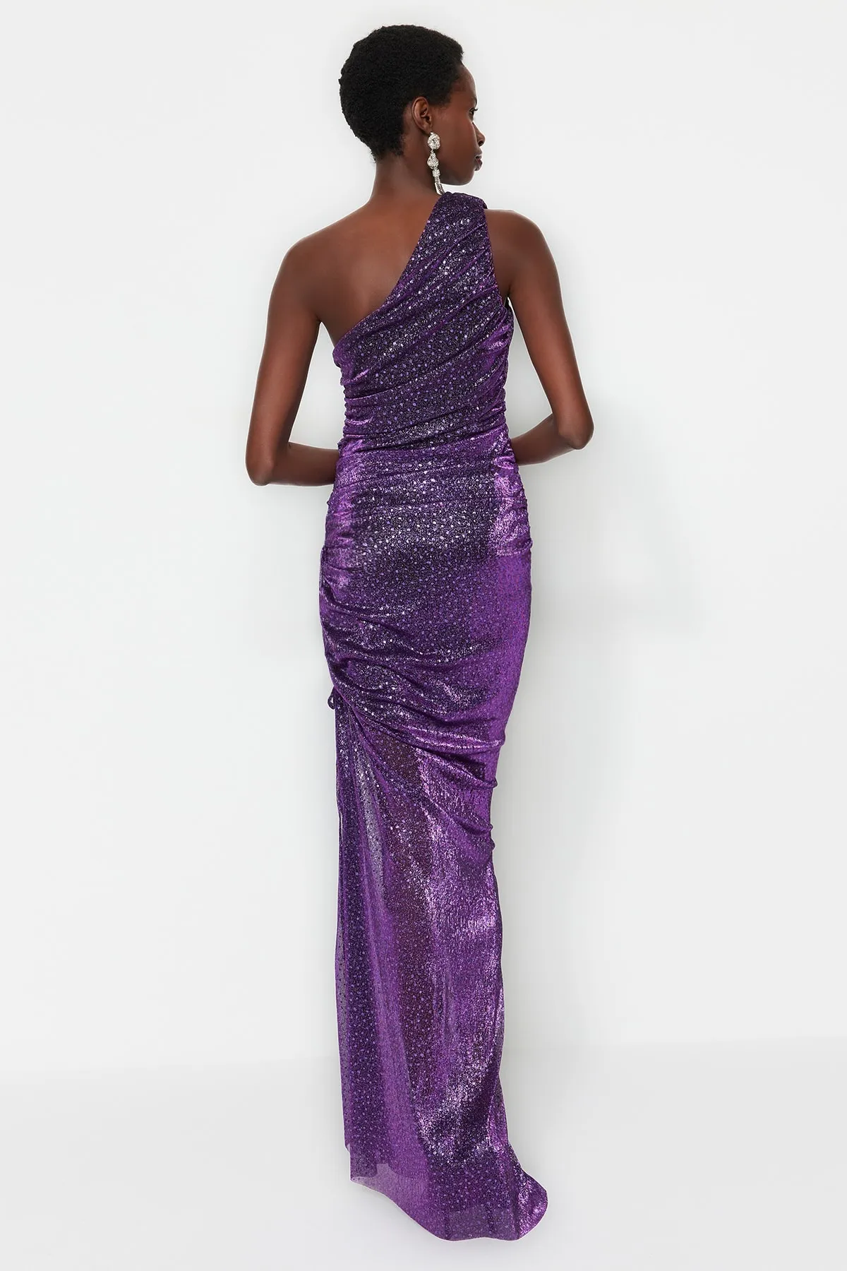 Trendyol Collection  Lila gefüttertes langes Abendkleid aus Strick mit Glitzer TPRSS23AE00145