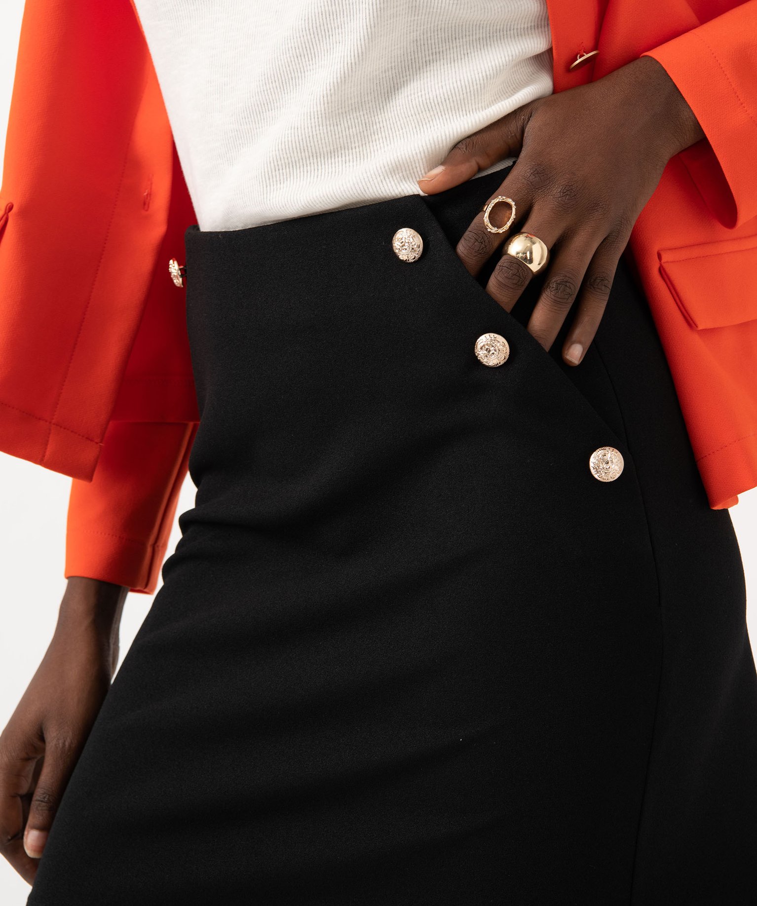 Jupe courte avec boutons sur les ctés femme noir | GEMO
