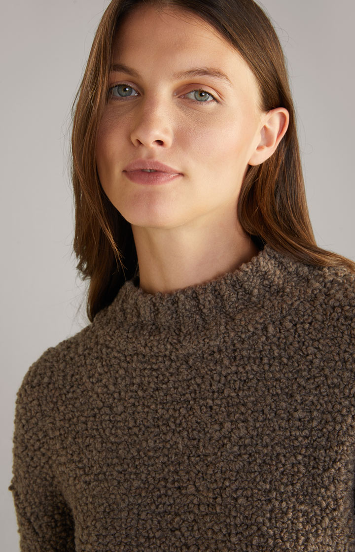 Pullover in Braun