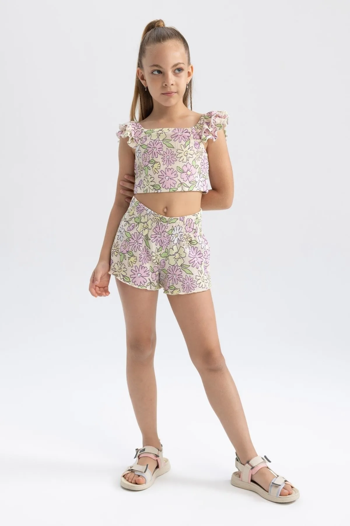 DeFacto  Mädchen-Crop-Top-Wickel-Kurzarm-T-Shirt B0985a823hs