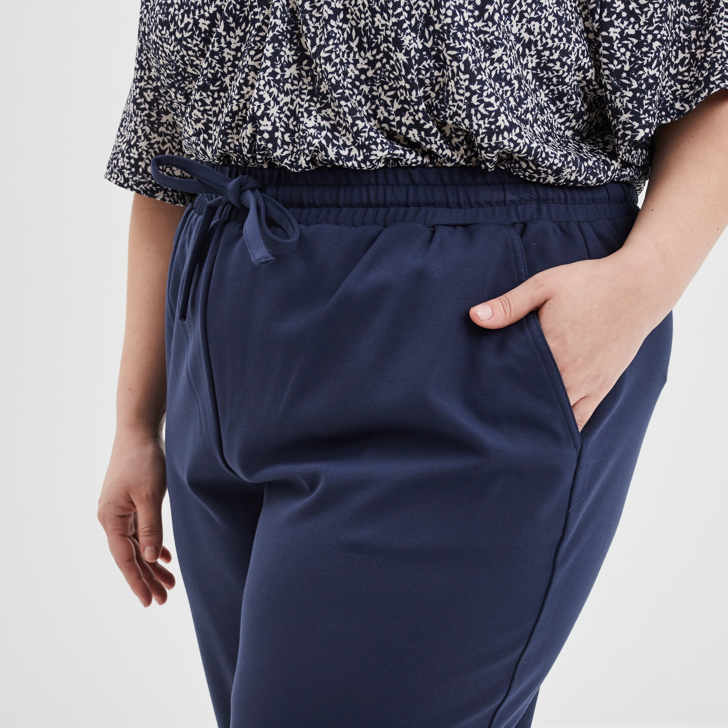 Pantalon de jogging taille élastiquée bleu marine femme grande taille | La Halle