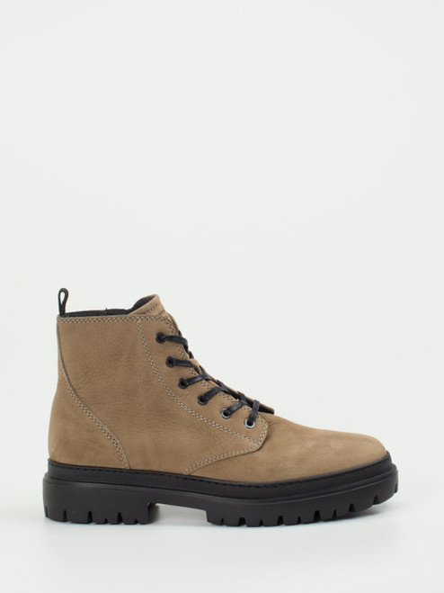 Boots-47012490525 Konstantin Starke